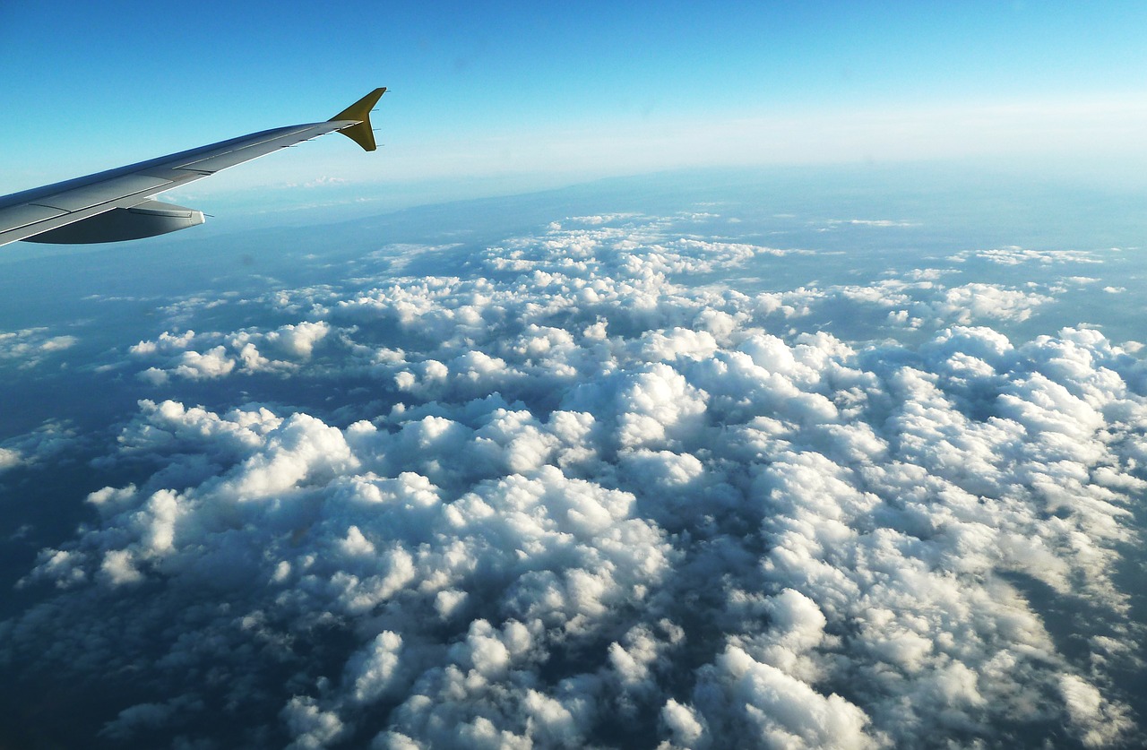 wing aircraft cloud free photo