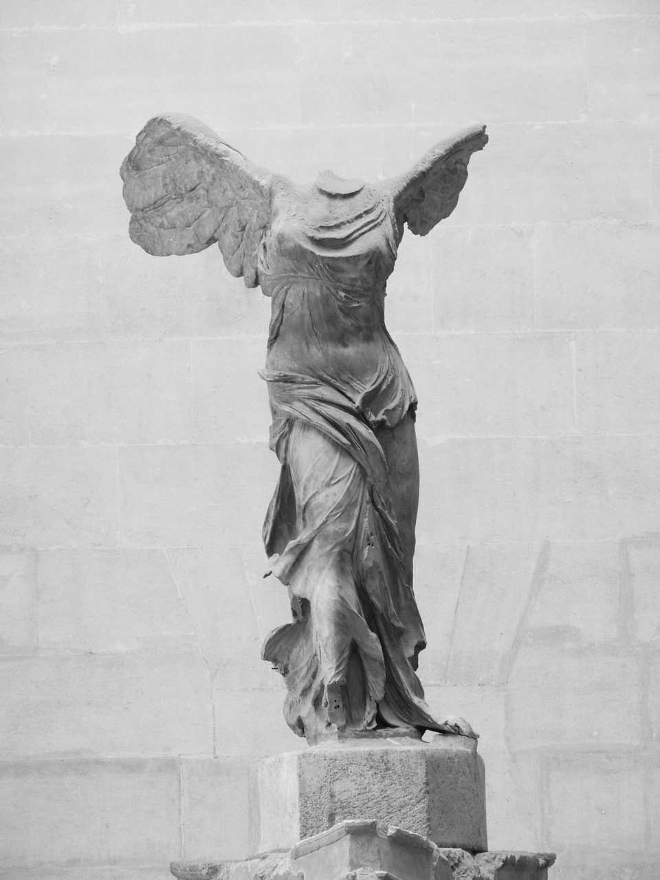 winged victory of samothrace winged victory free photo