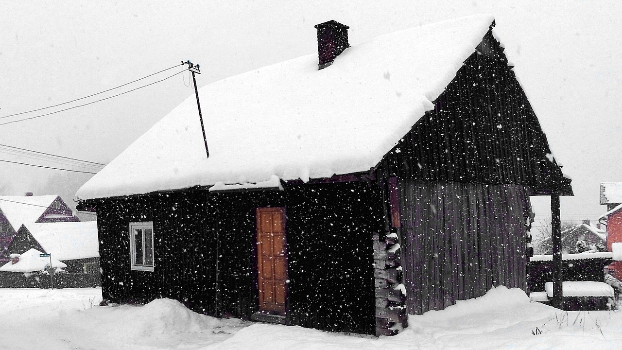 winter snow house free photo