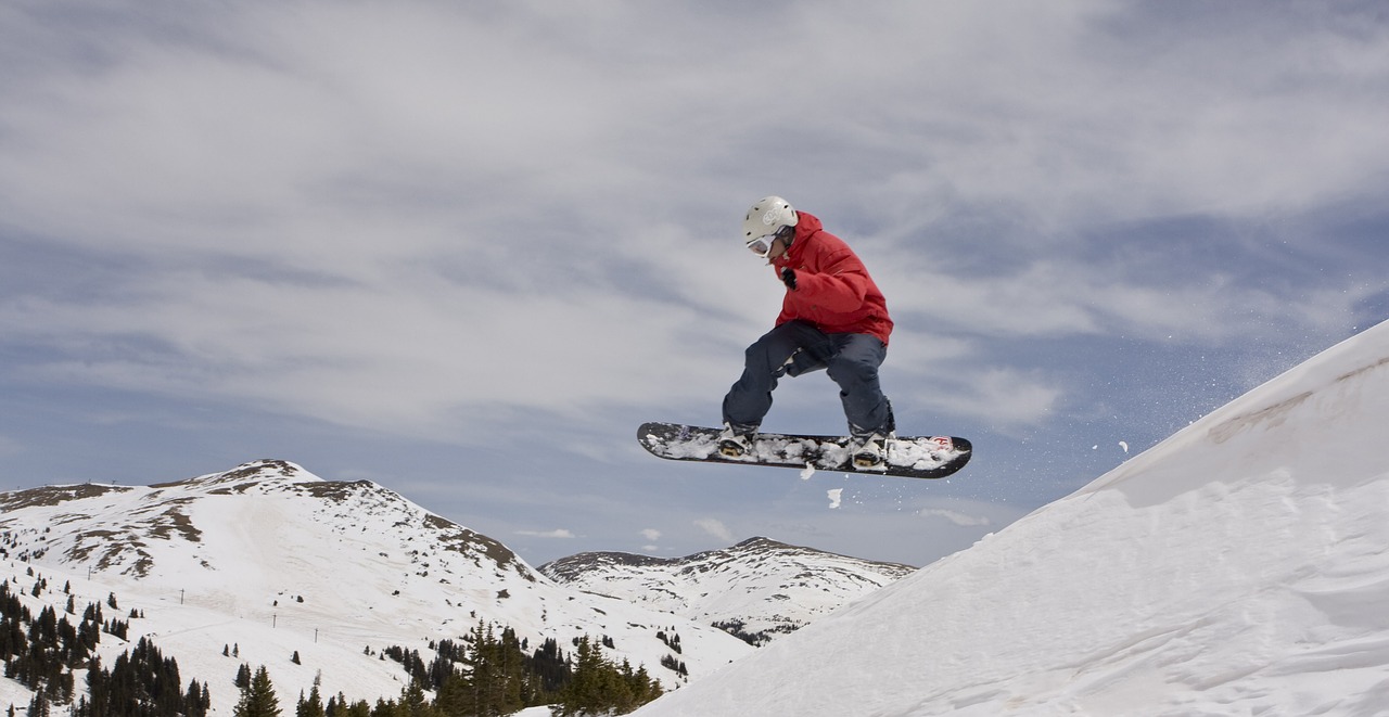 winter snowboard snowboarding free photo