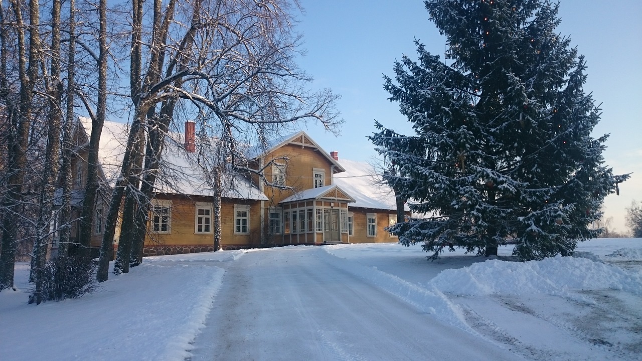 winter wooden house landscape free photo