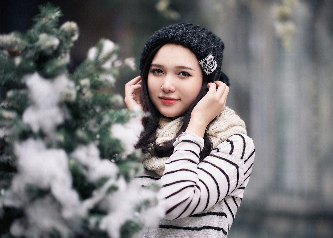 winter girl the hat free photo