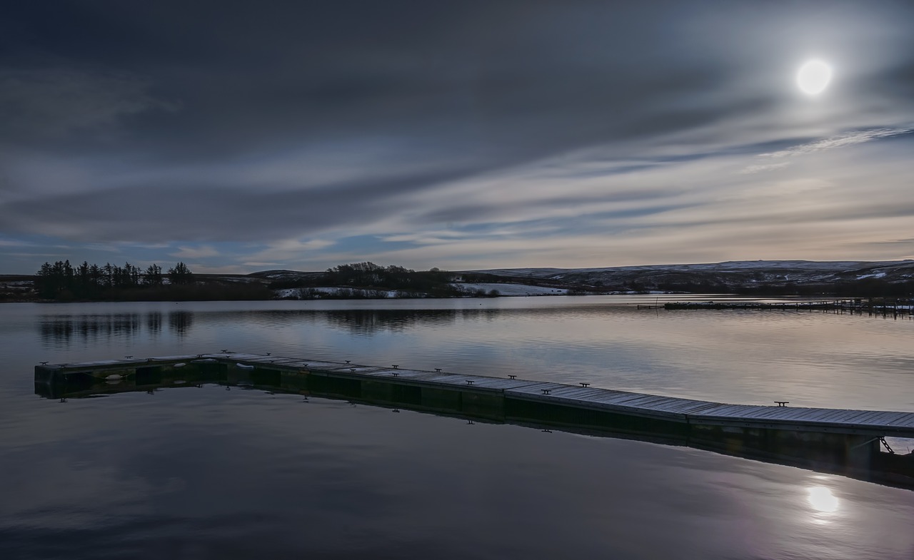 winter  jetty  lake free photo