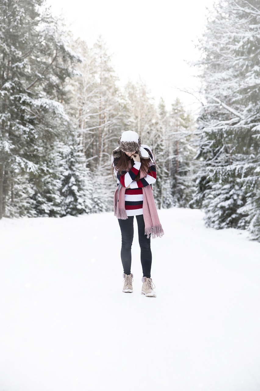 winter  snow  lady free photo