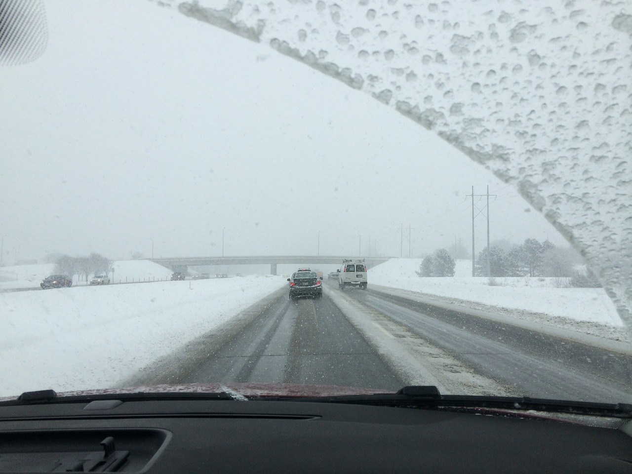 winter driving windshield free photo
