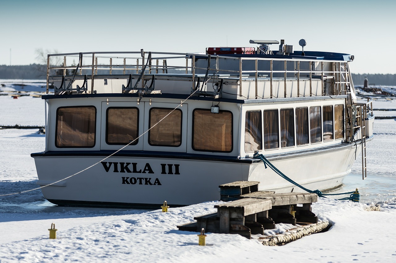 winter ship dock free photo