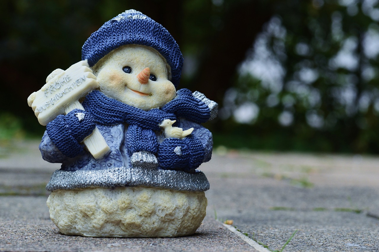 winter snow man figure free photo