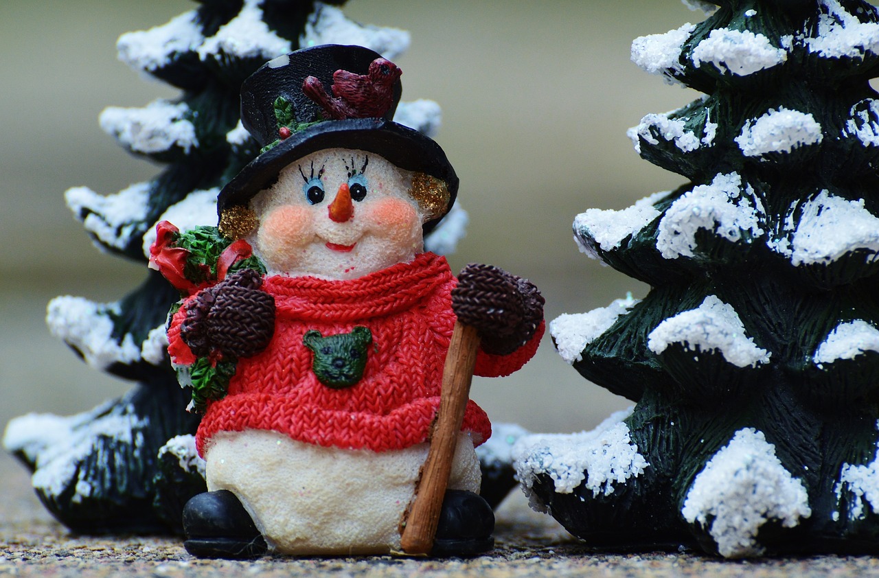 winter snow man figure free photo