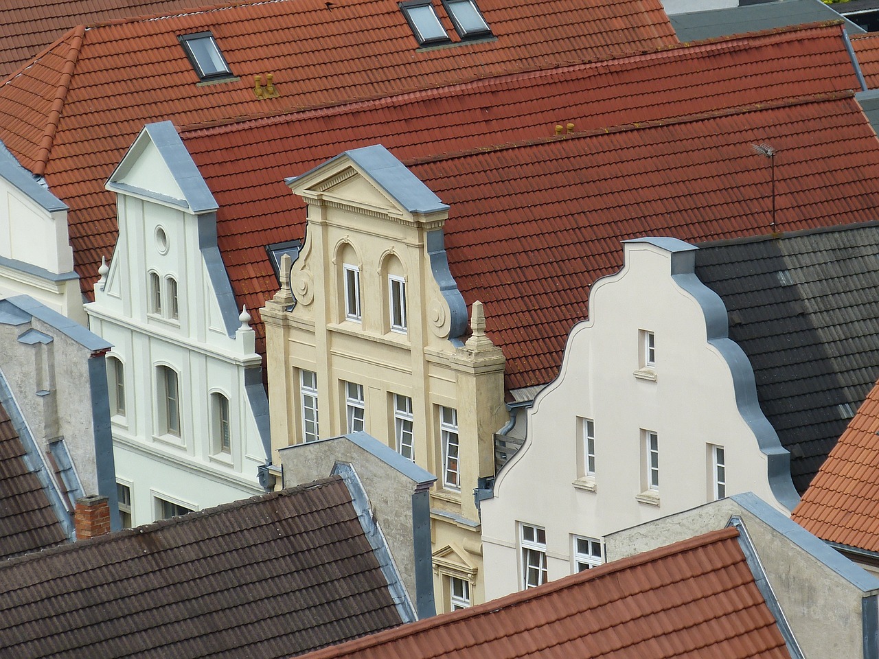 wismar mecklenburg historically free photo