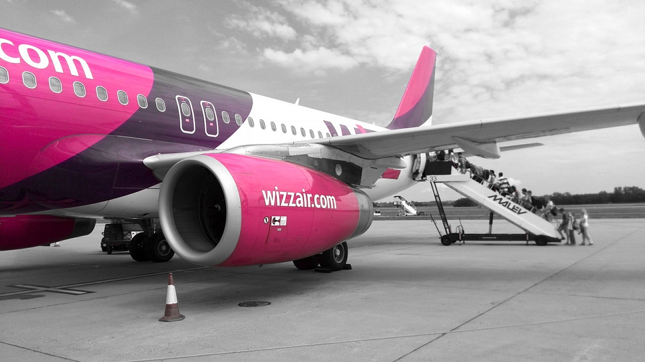 wizzair flying airport free photo