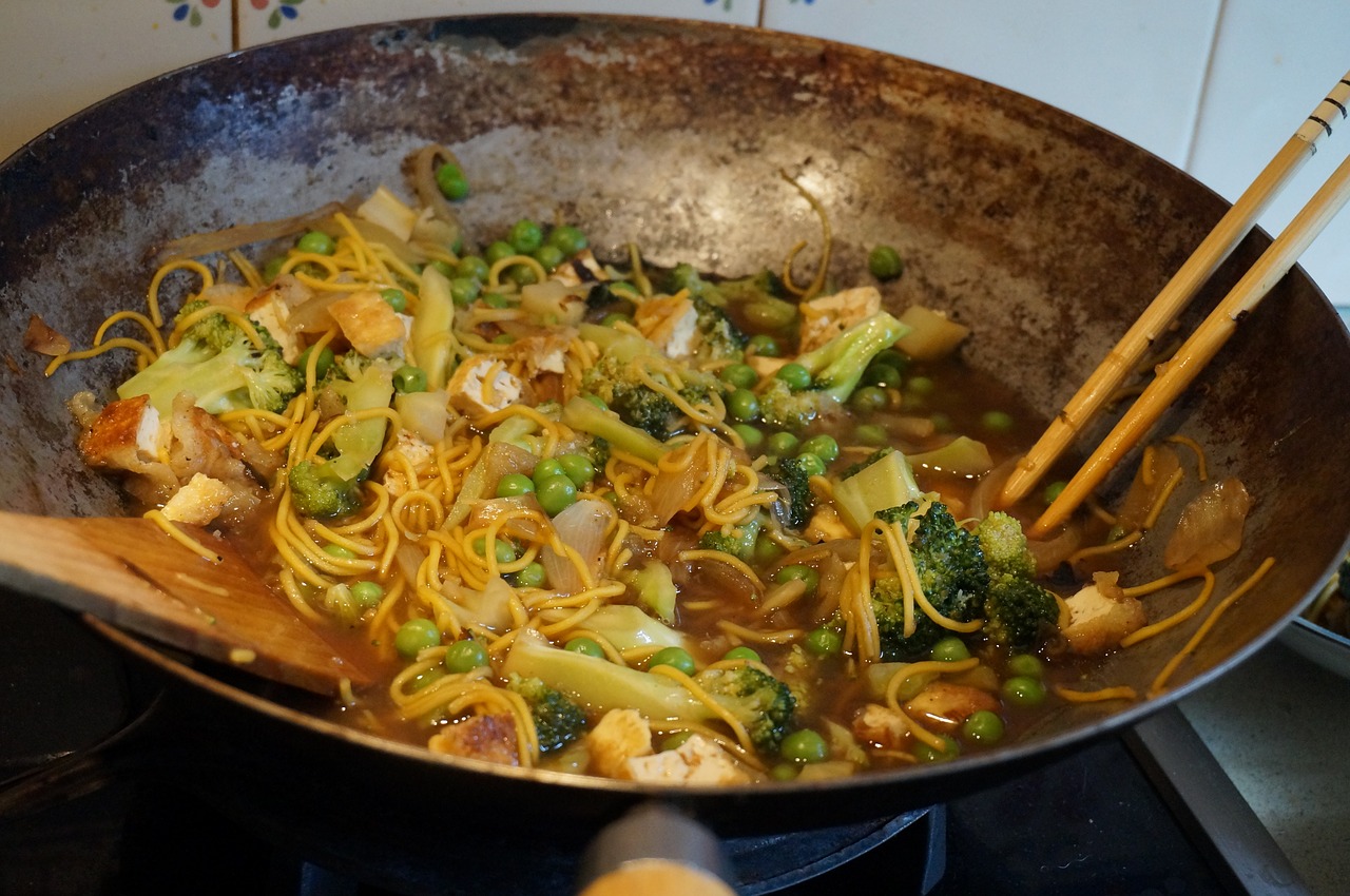 wok stir-fry vegetables free photo