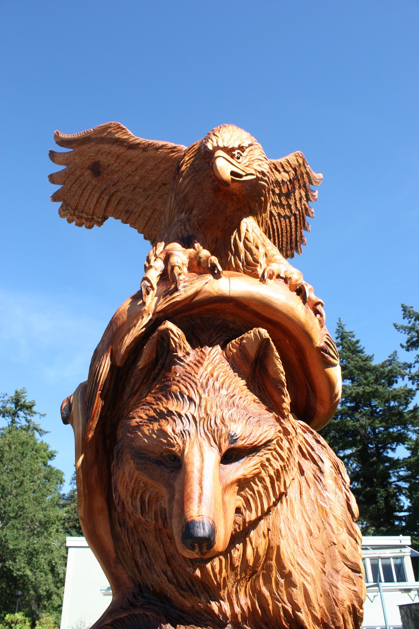 wolf chainsaw wood carvings hope free photo