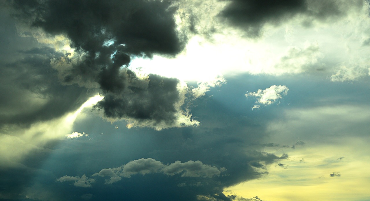 wolkenspiel sky atmospheric free photo