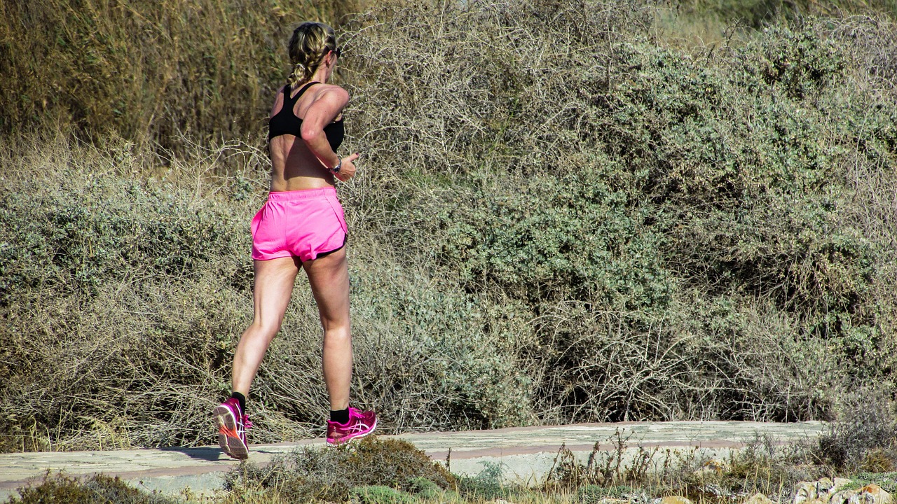 woman jogging fitness free photo