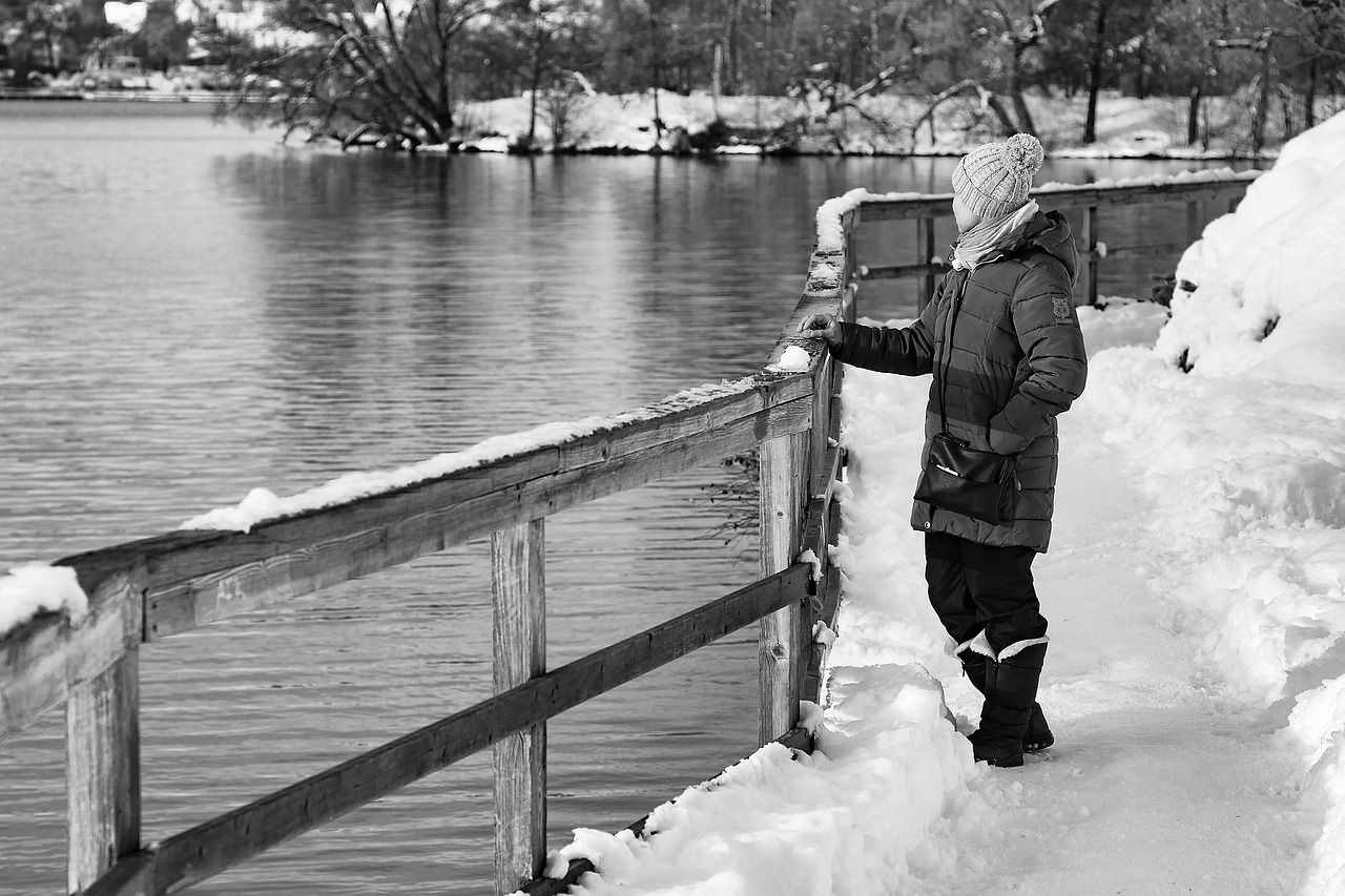 woman winter standing free photo