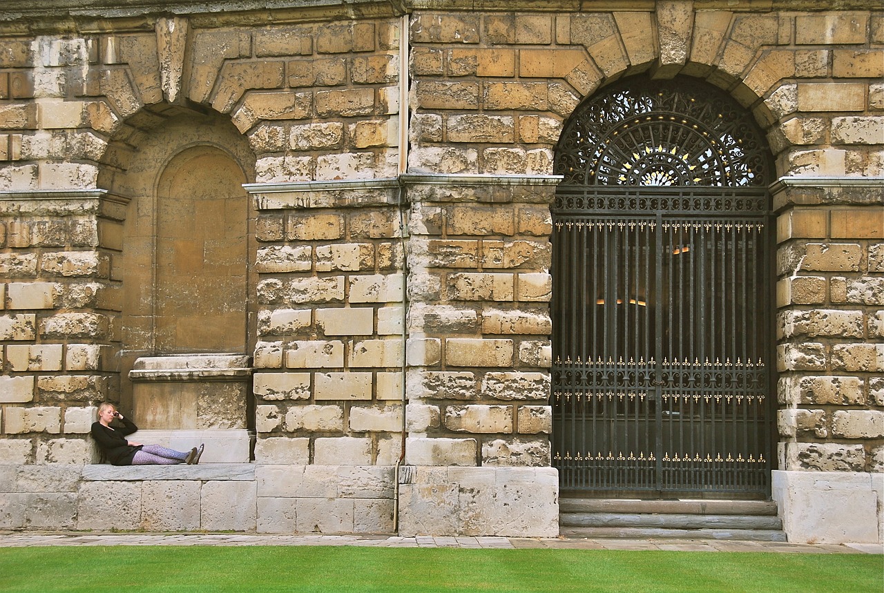 woman oxford university free photo