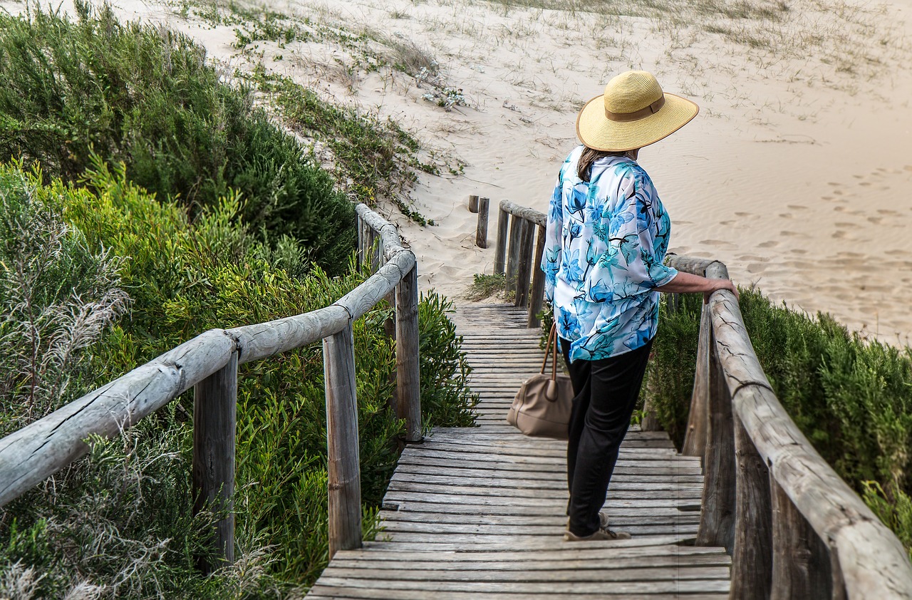 woman alone lonely free photo