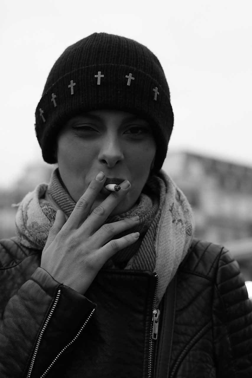 woman smoker model free photo