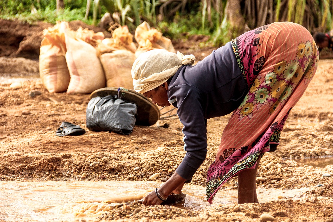 woman africa water free photo