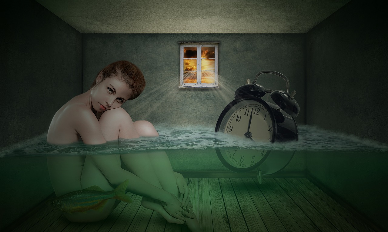 woman room clock free photo