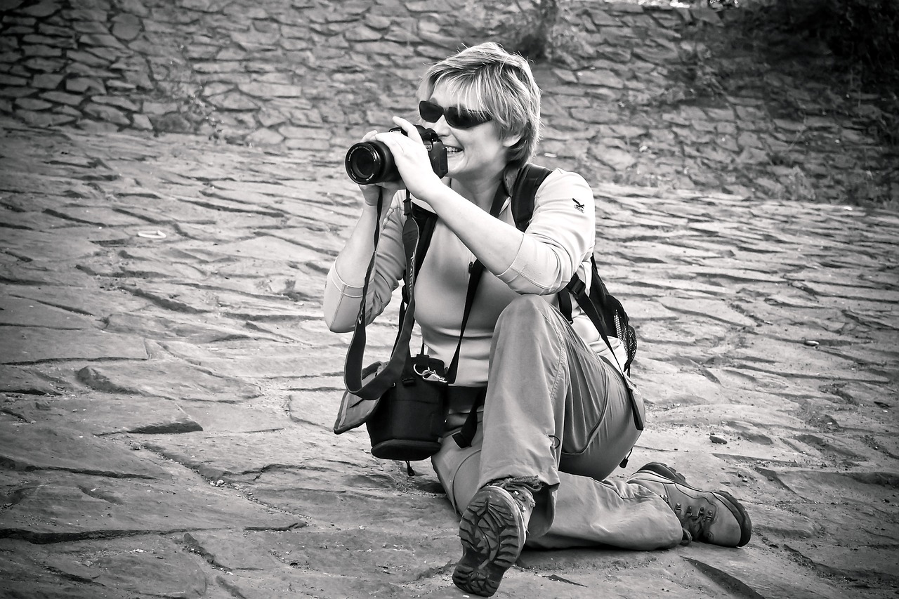 woman photographer photograph free photo