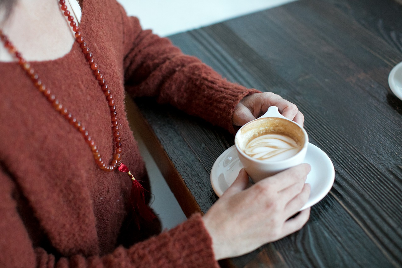 woman date coffee free photo