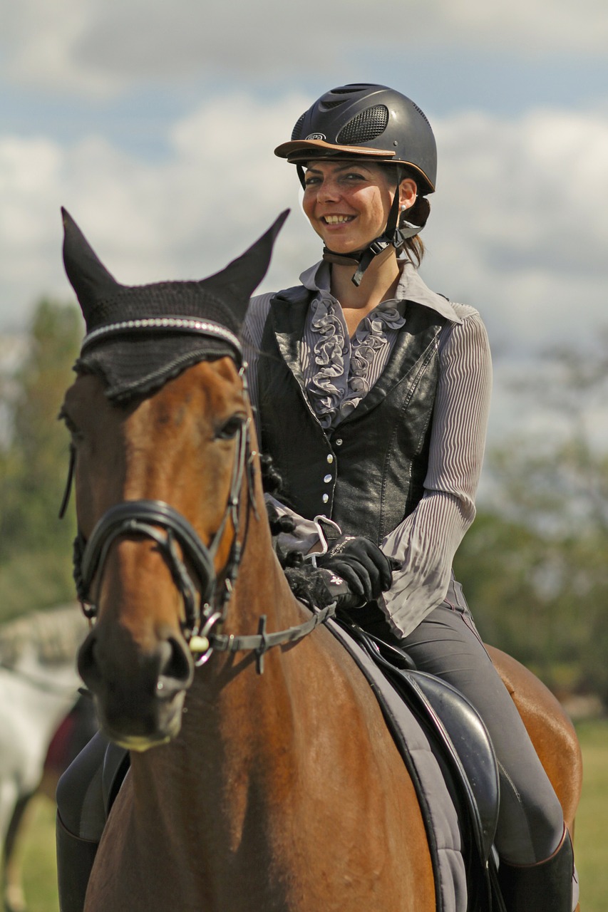 woman horsewoman sporty free photo