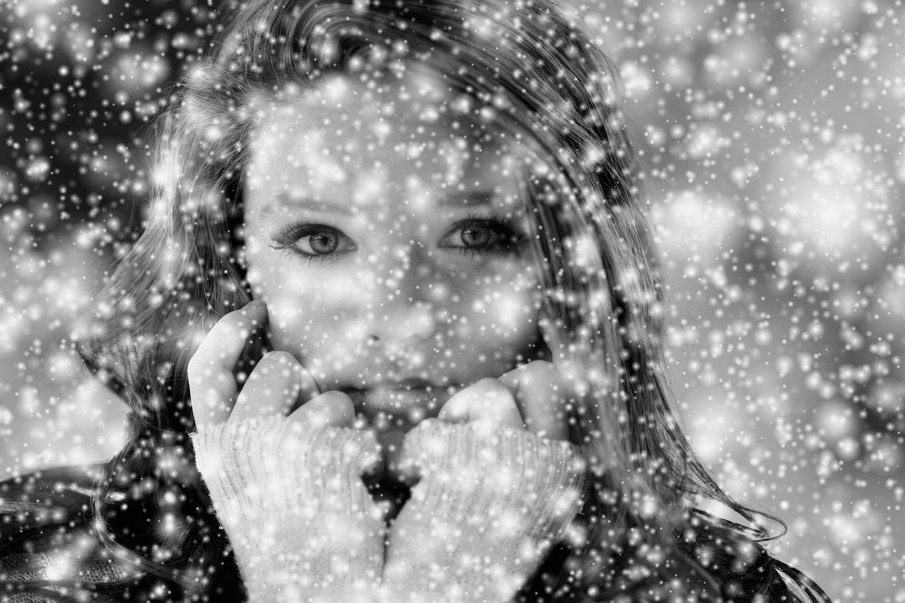 woman  face  snow free photo