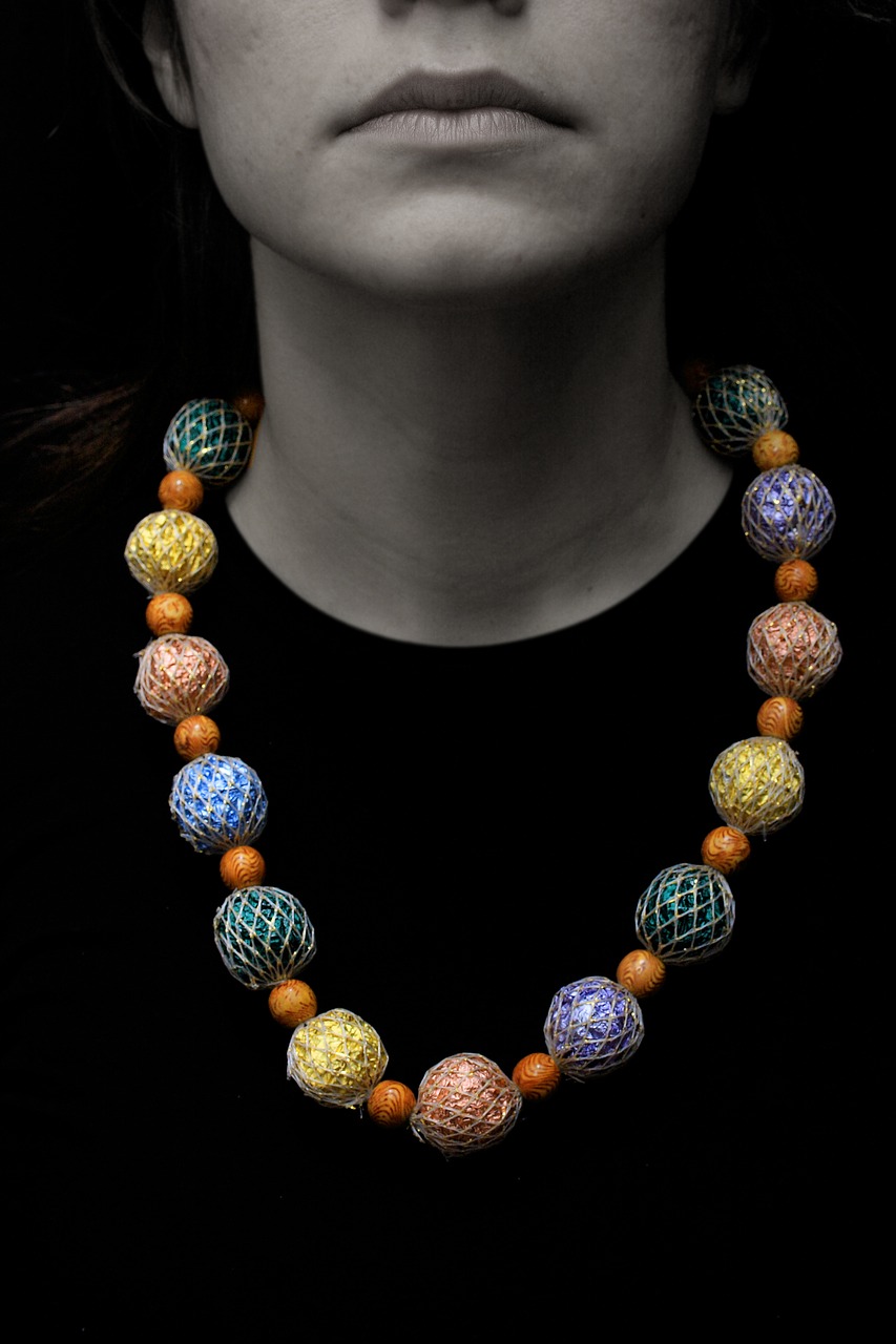 woman  necklace  jewelry free photo