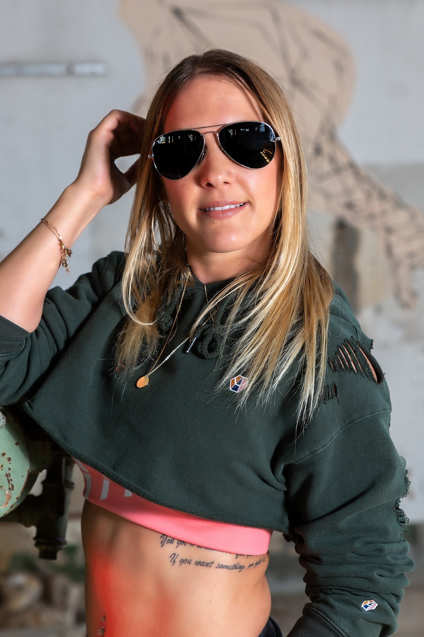 woman  sunglasses  female free photo