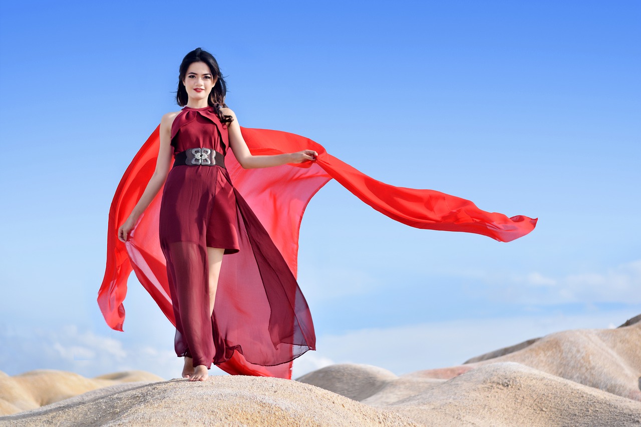 woman  red  desert free photo