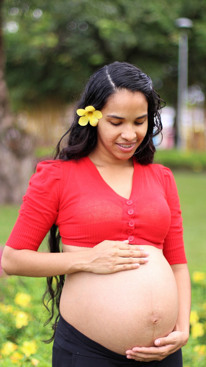woman  belly  pregnant woman free photo