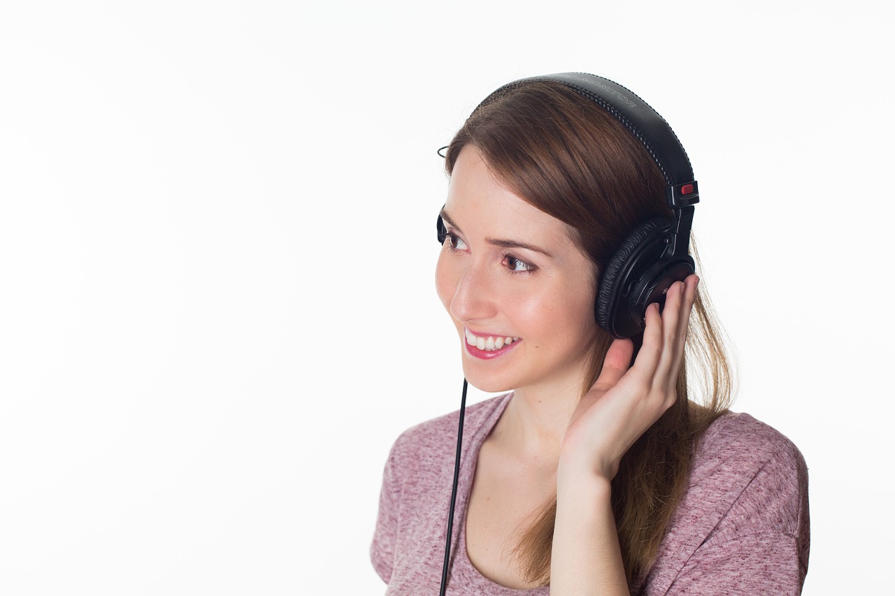 woman girl headphones free photo
