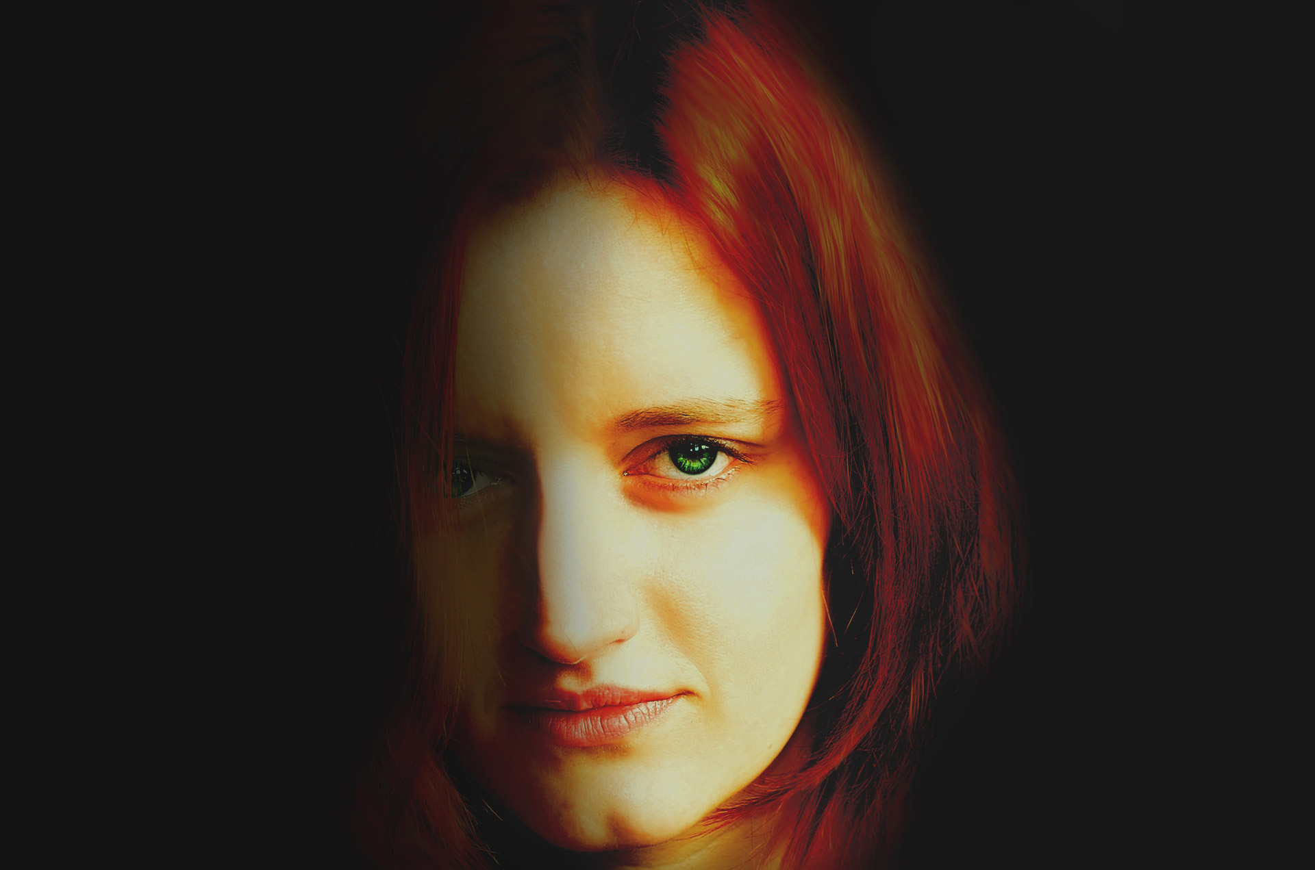 Download free photo of Woman,face,shadow,red,green eye - from needpix.com