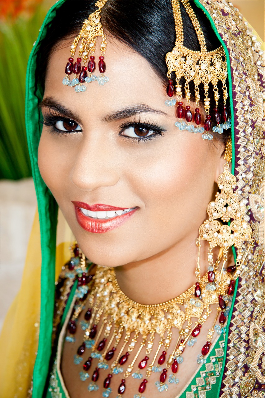 woman smiling pakistan indian free photo