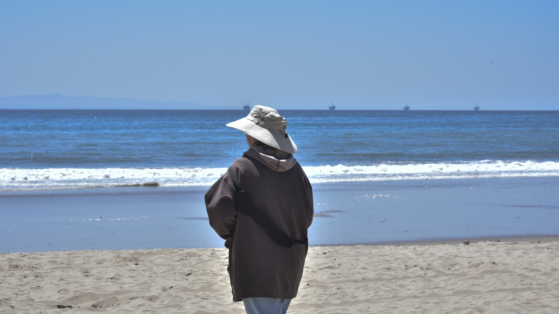 walk beach sun free photo