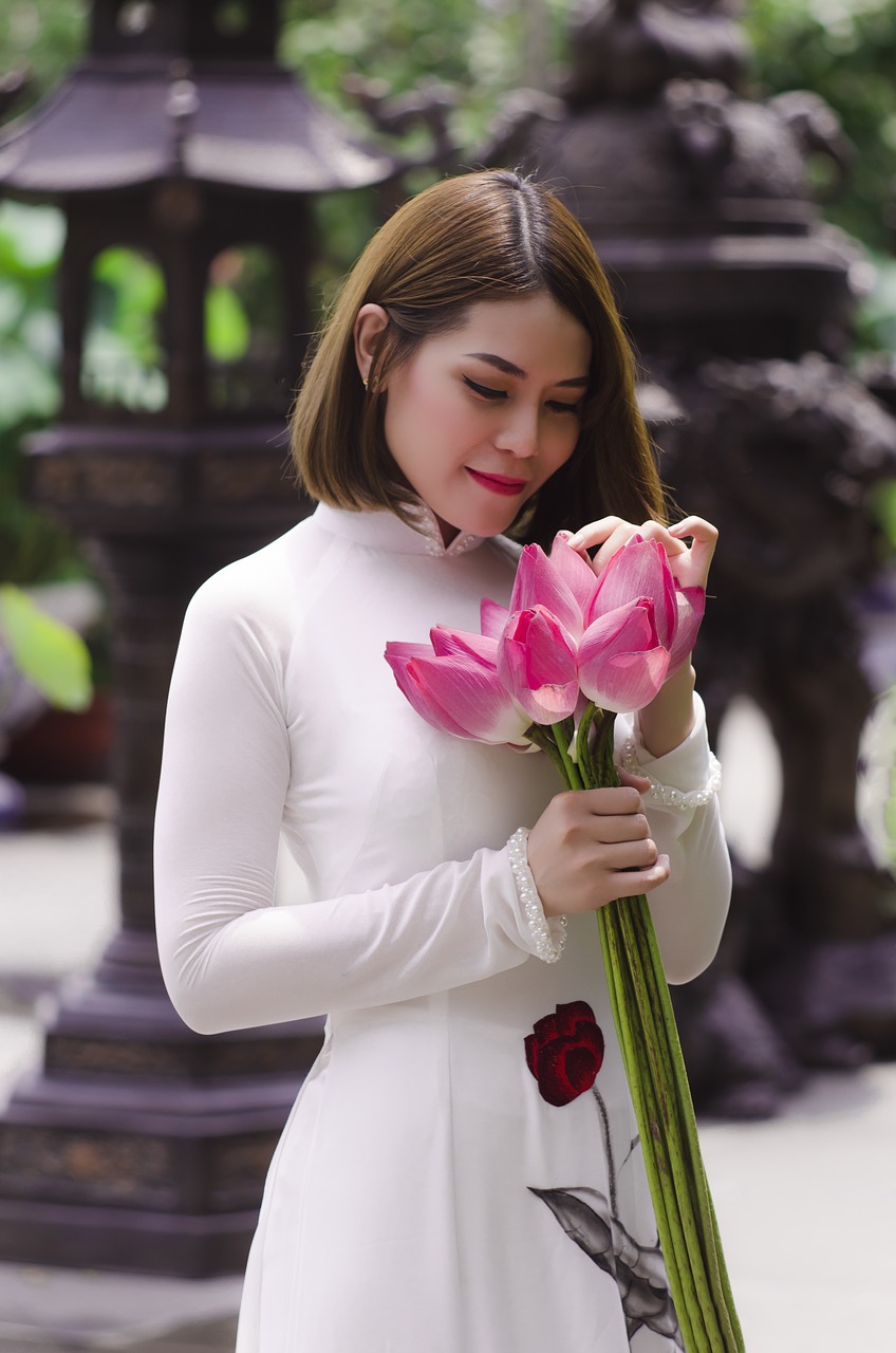 women aodai flower free photo