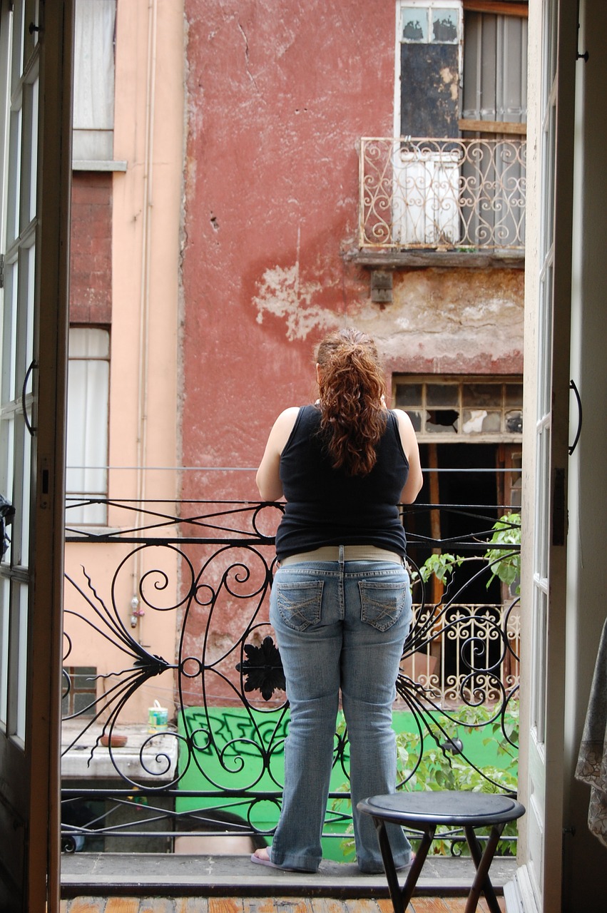 women door balcony free photo