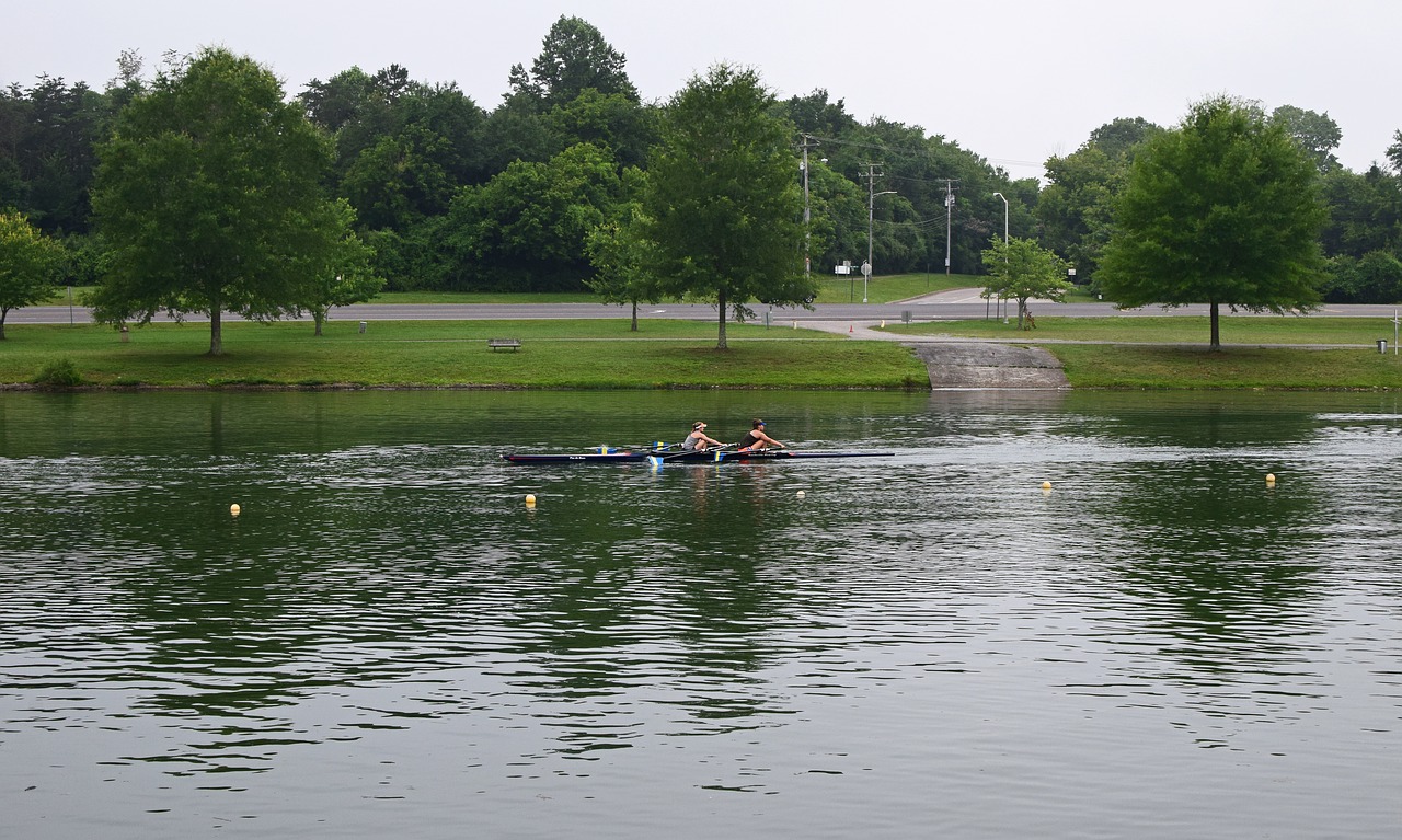 womens scull rowing scull rowing two-women free photo