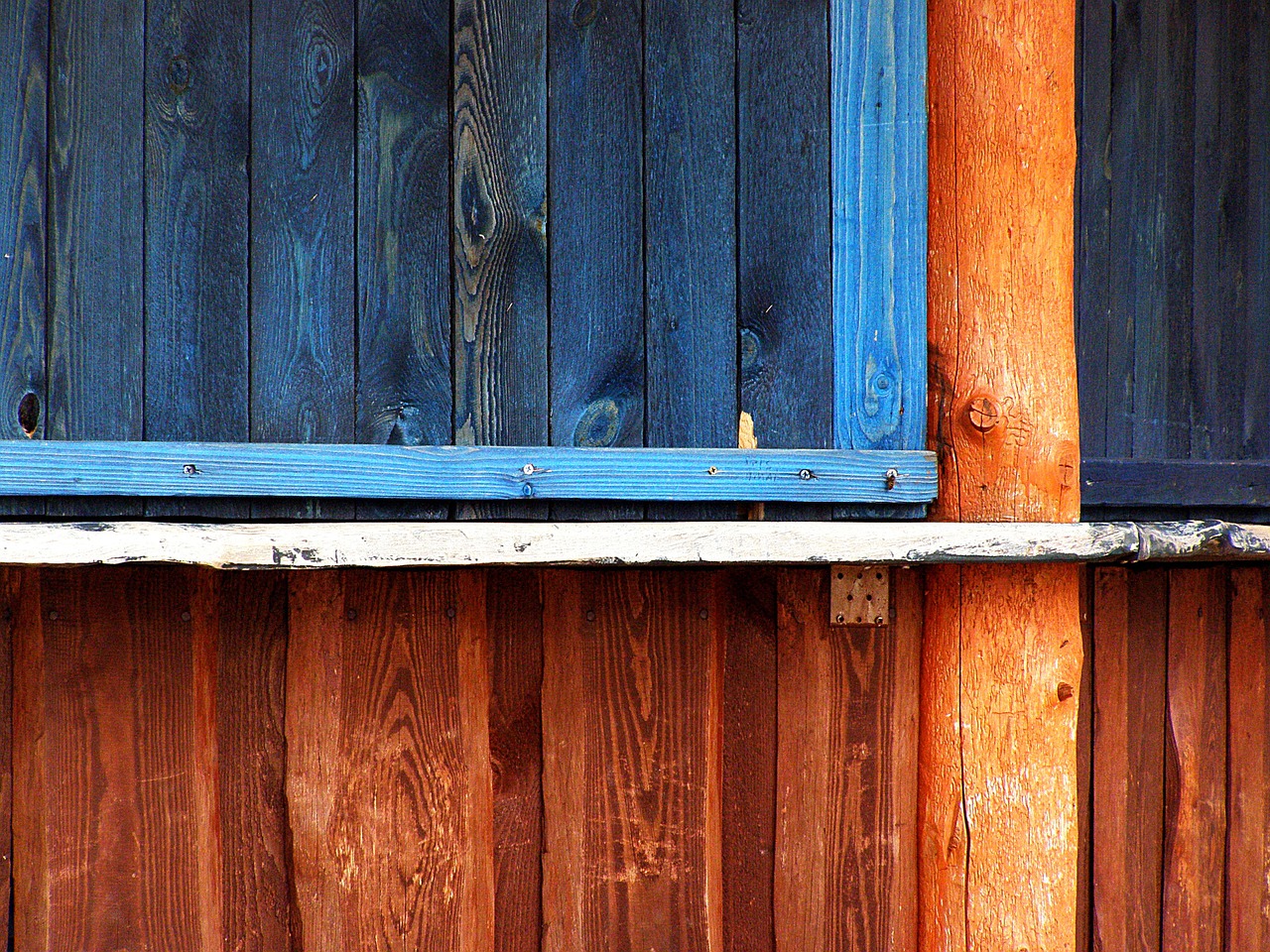 hut boards wood grain free photo
