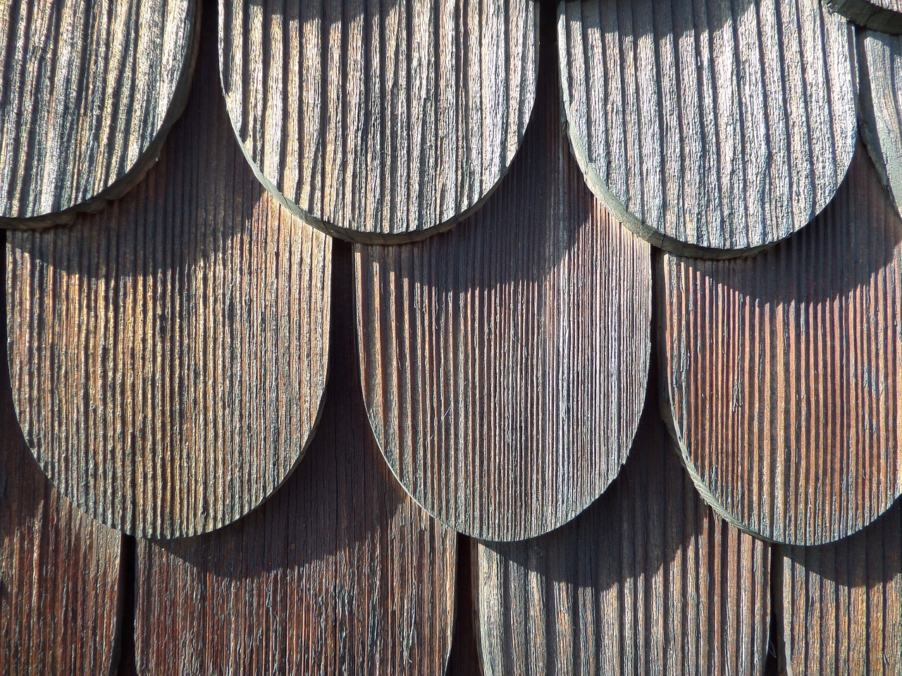 wood shingle facade free photo