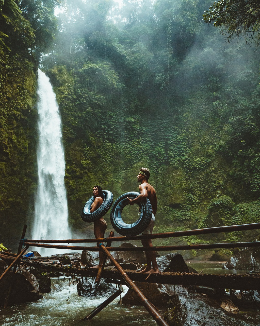 wood  water  travel free photo