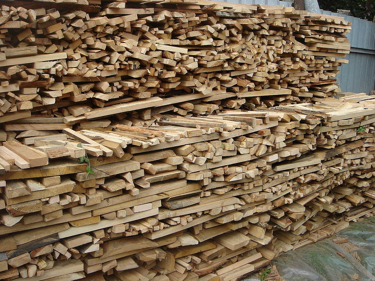wood supply heat free photo