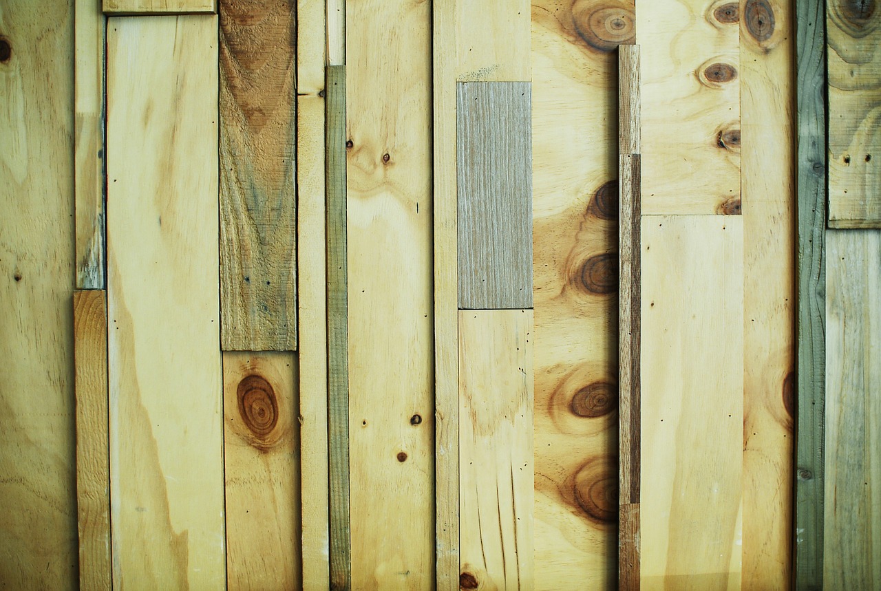 wood wall pattern free photo