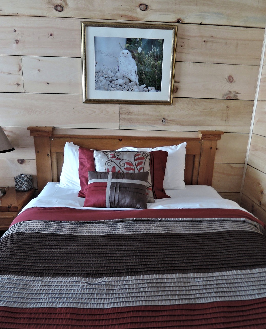 wood cabin wooden furniture bed free photo