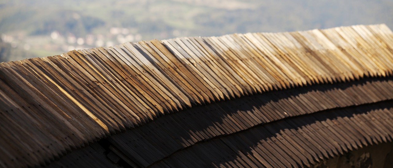 wood shingles old walls banská štiavnica free photo