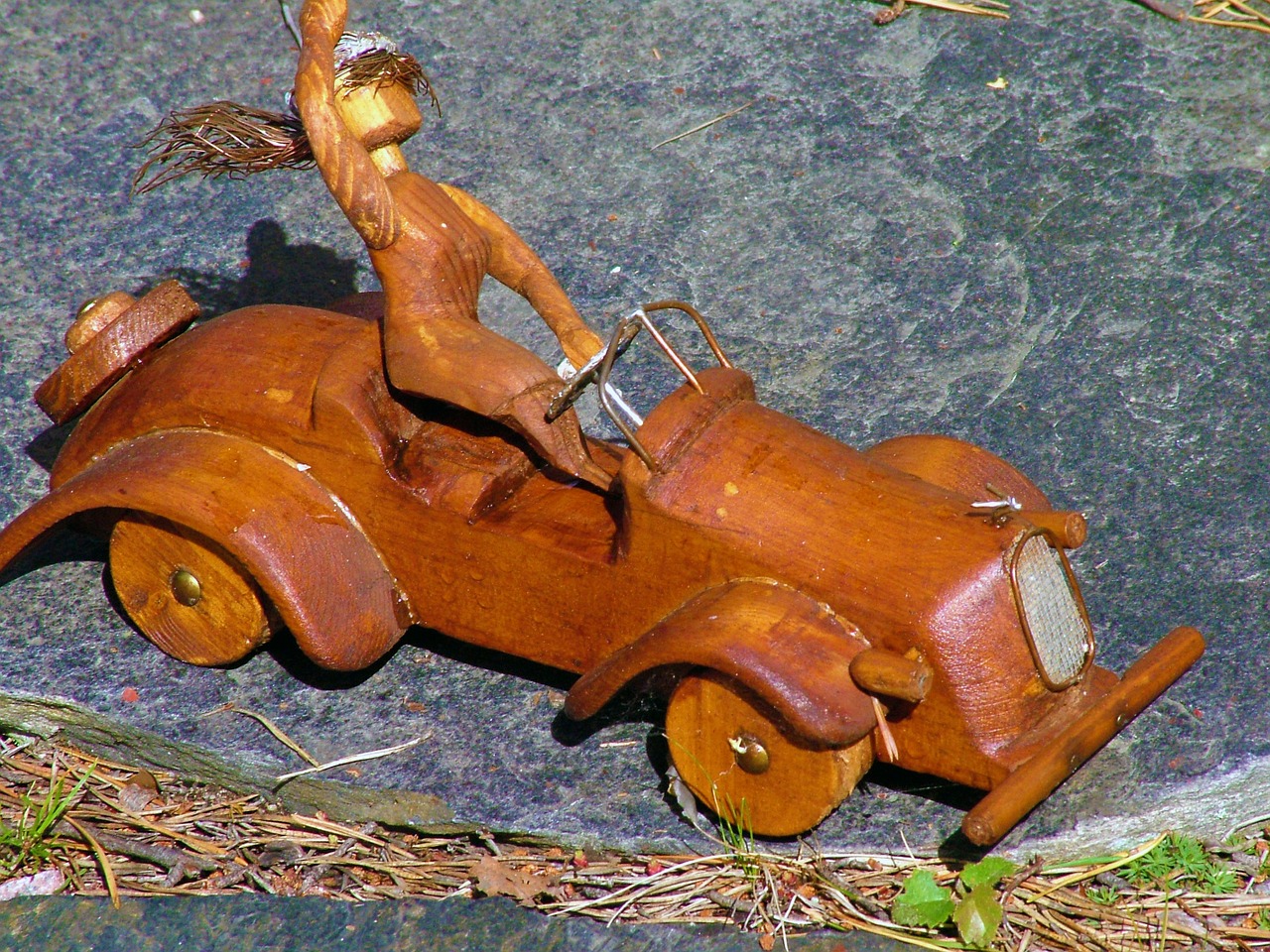 wooden a toy car car free photo