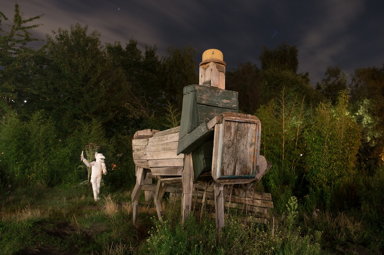 wooden monument structure free photo