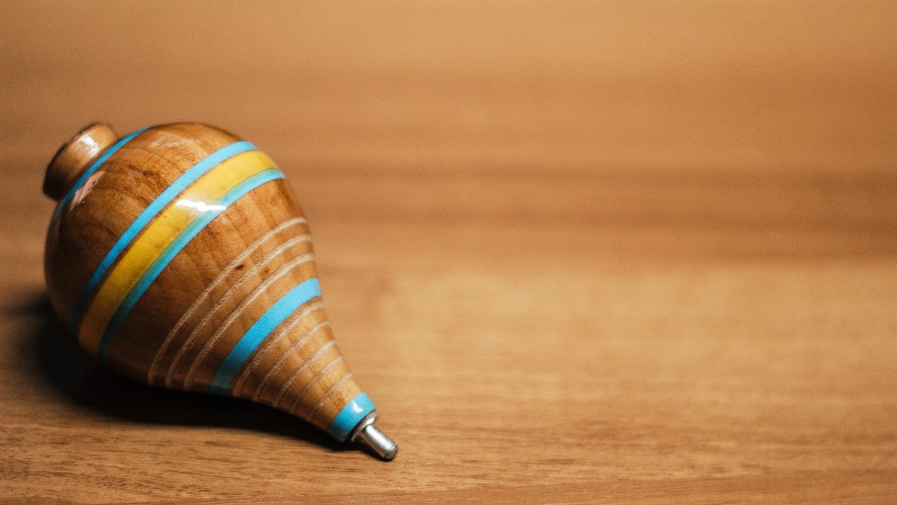 wooden  spinning top  top free photo