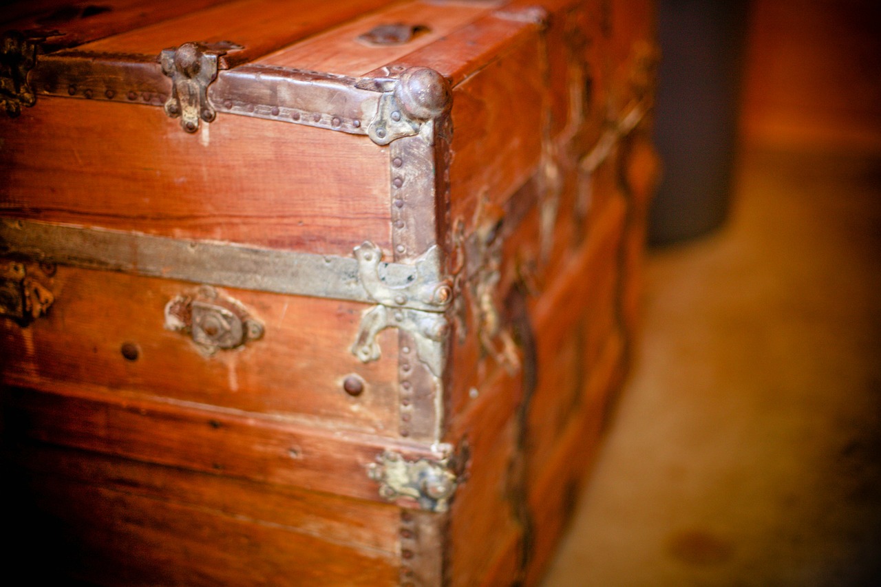 wooden box treasure box chest free photo